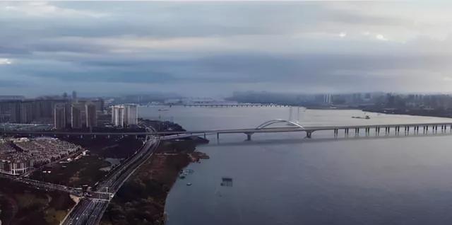 九龍湖(hú)大橋橋梁樁(zhuāng)基完成147根！西(xī)岸梁場正有(yǒu)序施工