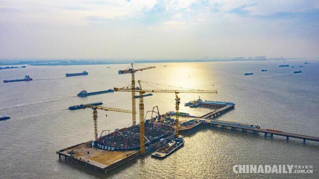 在漢央企首(shou)創橋梁智能(neng)溫控系統，助(zhu)力世界zui大跨(kuà)度公鐵兩用(yong)斜拉橋建設(she)