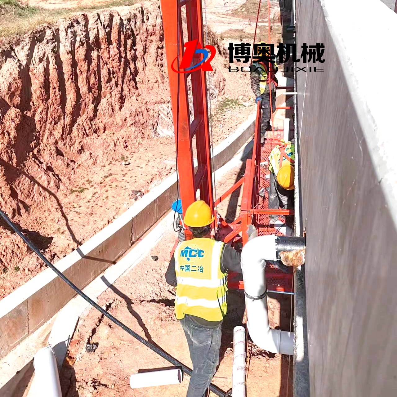 Q4M橋(qiao)梁排水管安裝設(shè)備專利産品