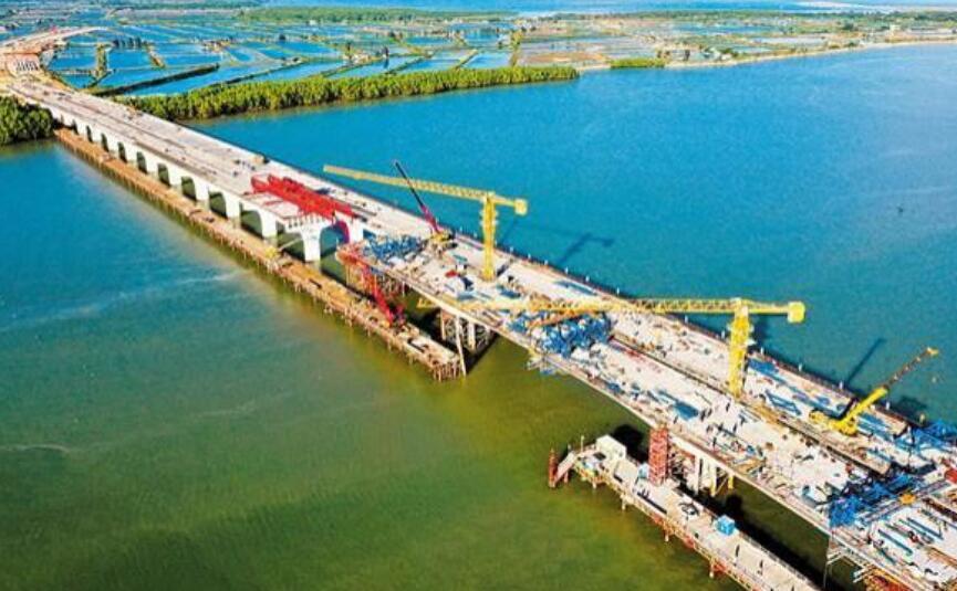 汕頭(tóu)中陽大(da)道控制(zhi)性工程(chéng)完成關(guān)鍵施工(gong)節點 蓮(lián)陽河特(te)大橋主(zhǔ)橋合龍(long)